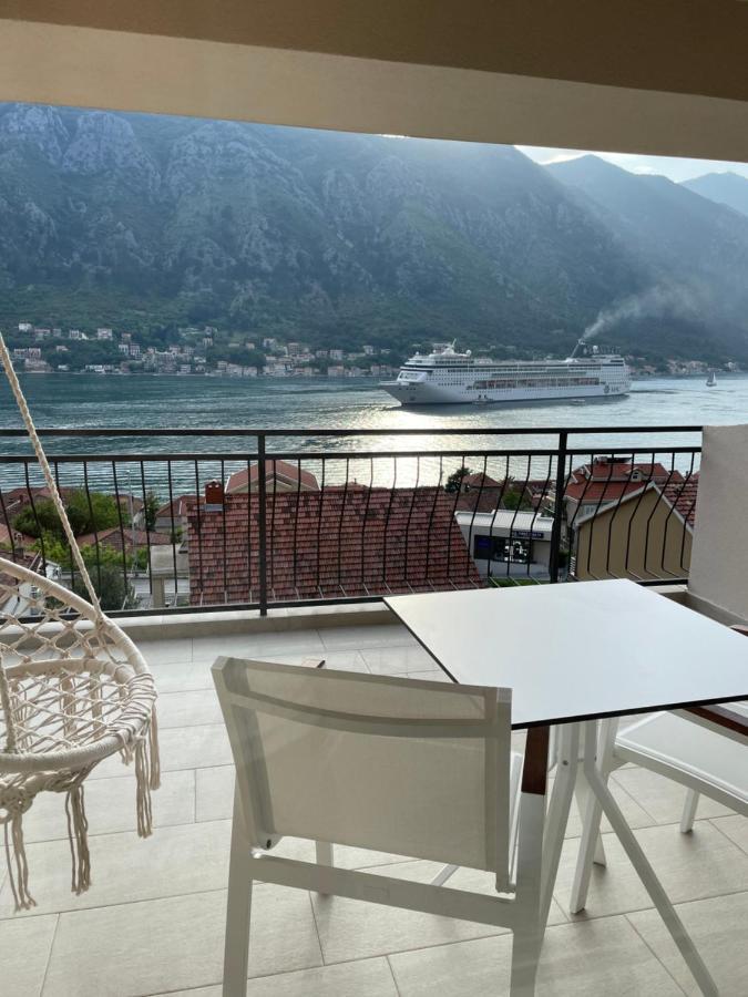 Point Of View Apartment Kotor Ngoại thất bức ảnh