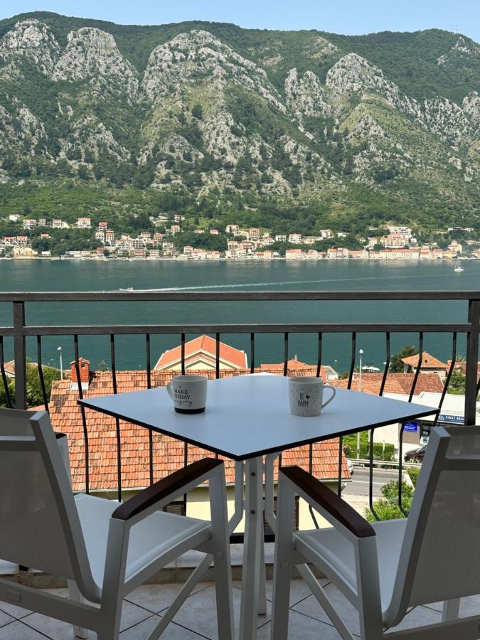 Point Of View Apartment Kotor Ngoại thất bức ảnh