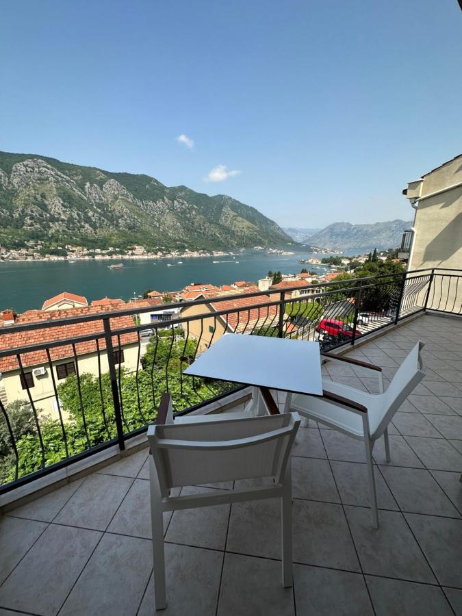 Point Of View Apartment Kotor Ngoại thất bức ảnh